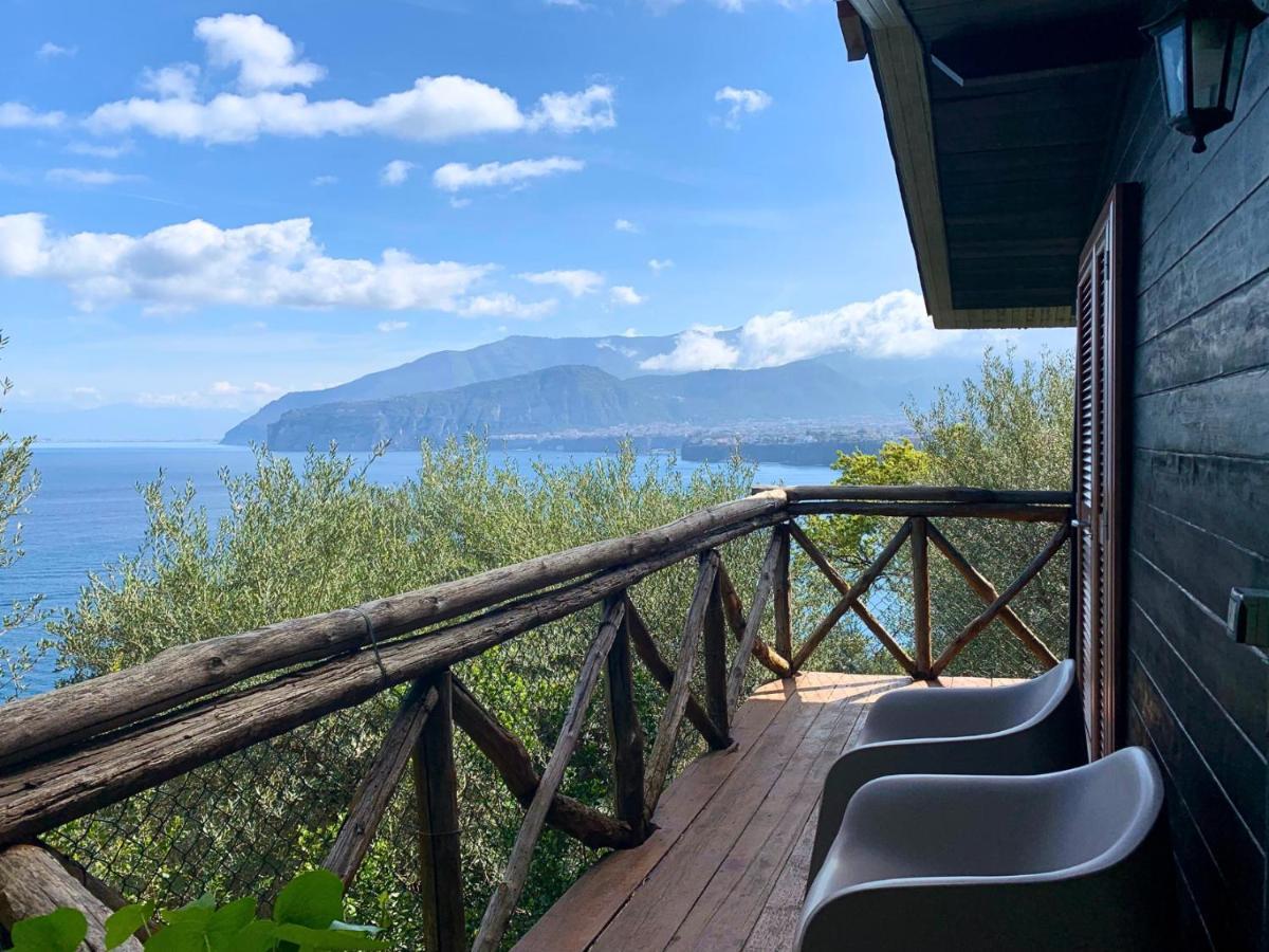 Village Camping Santa Fortunata - Campogaio Sorrento Eksteriør billede